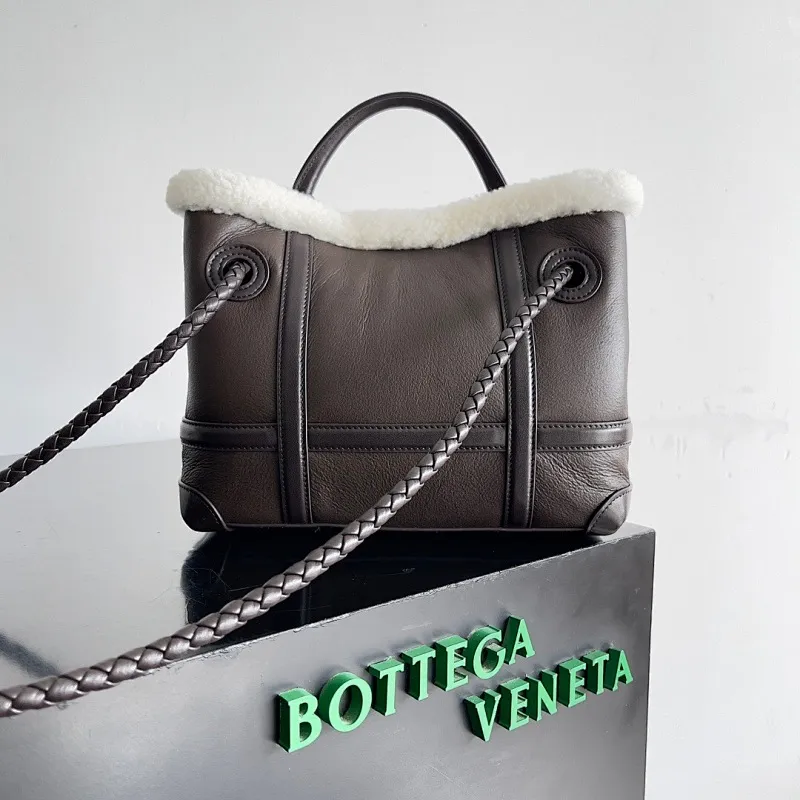All categories 💚 Authentic bags 💚 BV 2025 new BV crossbody bag